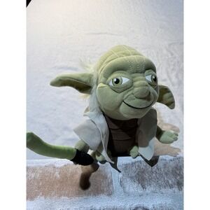 Star Wars Yoda Plush 7 Inch Stuffed Toy Jedi‎ Master with Lightsaber